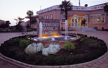 Отель Funtana 3*