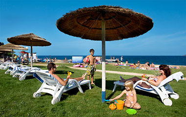 Пляж отеля Valamar Pinia 3*