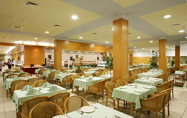 Ресторан отеля Bluesun Hotel Alga 4*
