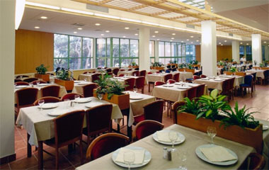 Ресторан отеля Bluesun Hotel Marina 3*