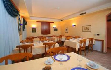 Ресторан отеля Fontana 3*