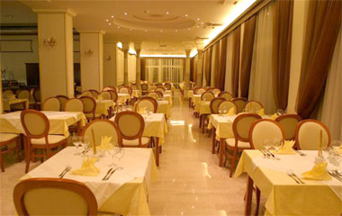 Ресторан отеля Jadran 3*