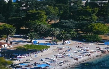 Пляж отеля Komodor Hotel Dubrovnik 3*