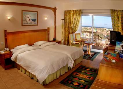 Hilton Twin Guest Room отеля Hilton Long Beach 4*