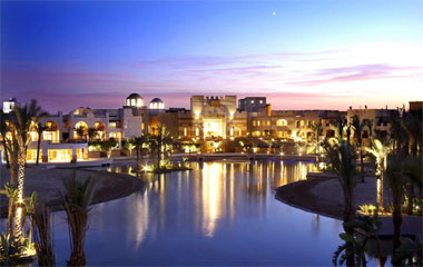 Отель Crowne Plaza Sands Port Ghalib 5*