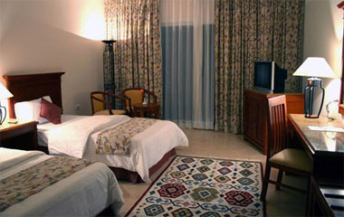 Standard room отеля Amwaj Oyuon Hotel & Resort 5*