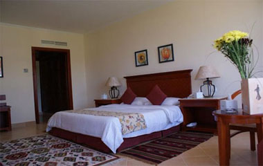 Deluxe room отеля Amwaj Oyuon Hotel & Resort 5*