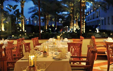 Ресторан Tiran отеля Baron Palms Resort 5*