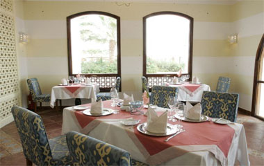 Рестораны отеля Domina Hotel & Resort King's Lake 5*