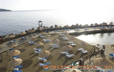 Пляж отеля Aquila Elounda Village Hotel 5*