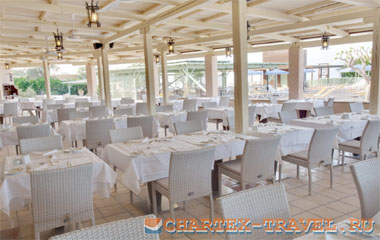 Ресторан отеля Aquis Silva Beach Hotel 4*