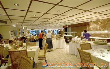 Ресторан отеля Astoria Capsis Hotel 4*