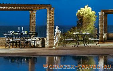 Ресторан отеля Capsis Divine Thalassa Seafront Suites, Maisonettes & Villas 5*