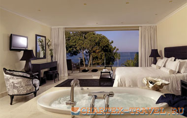 Номер отеля Capsis Divine Thalassa Seafront Suites, Maisonettes & Villas 5*