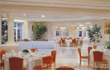 Ресторан отеля Capsis Ruby Red Regal Hotel 5*
