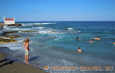 Пляж отеля Eri Beach & Village 4*