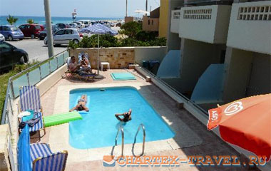 Отель Esperia Beach Hotel Apartments & Suites 3*
