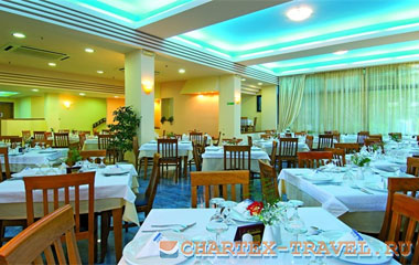 Ресторан отеля Eva Bay Hotel 4*