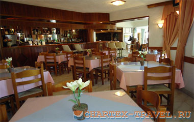 Ресторан отеля Fevro Hotel 2*