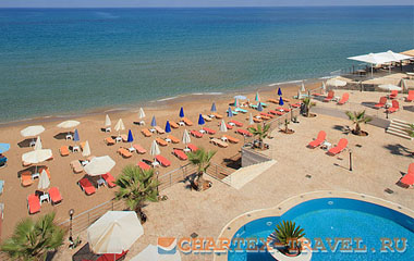 Пляж отеля Golden Sand Hotel 5*