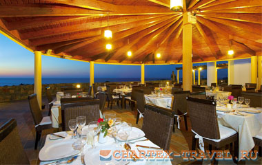 Ресторан отеля Golden Villas Hotel Apartments & Villas 4*