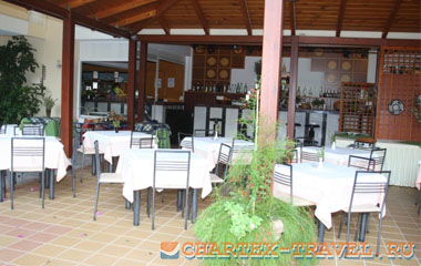 Ресторан отеля Ilios Beach Hotel Apartments