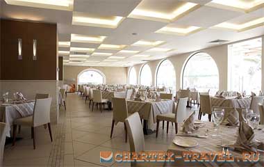 Ресторан отеля Ixian Grand Hotel 5*