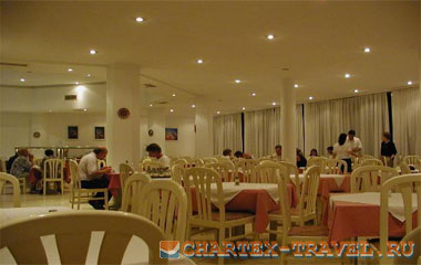 Ресторан отеля Niriides Hotel 4*