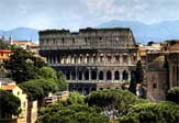 Туристы растаскивают Рим по камушкам.