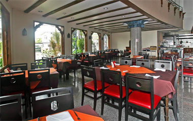 Ресторан отеля Naklua Beach Resort 3*