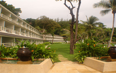 Отель Amari Coral Beach Resort 4*
