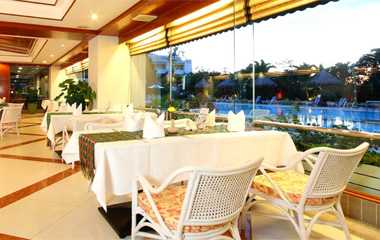 Ресторан отеля Andaman Beach Suites 4*