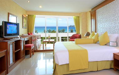 Номер отеля Andaman Beach Suites 4*