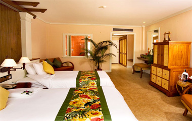 Premium Suite at Tropicale - Tropicale Club отеля Centara Karon Resort Phuket 4*