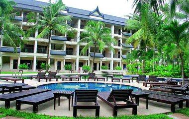 Отель Courtyard by Mariott Phuket at Kamala Beach 4*