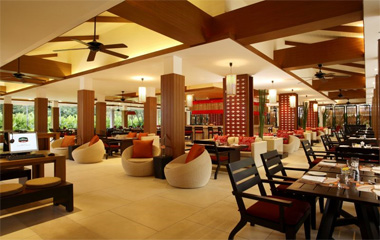 Ресторан отеля Courtyard by Mariott Phuket at Kamala Beach 4*