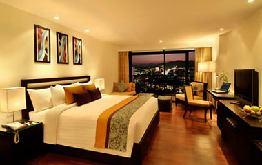 Premier Room отеля Courtyard by Mariott Phuket at Patong Beach 4*