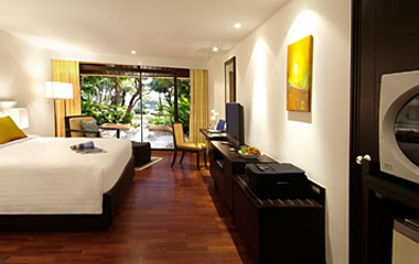 One-Bedroom Suite отеля Courtyard by Mariott Phuket at Surin Beach 4*