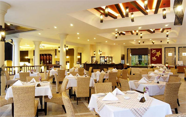 Ресторан отеля Deevana Patong Resort & SPA 3*