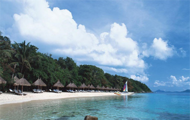 Пляж отеля Evason Phuket Bon Island 4*
