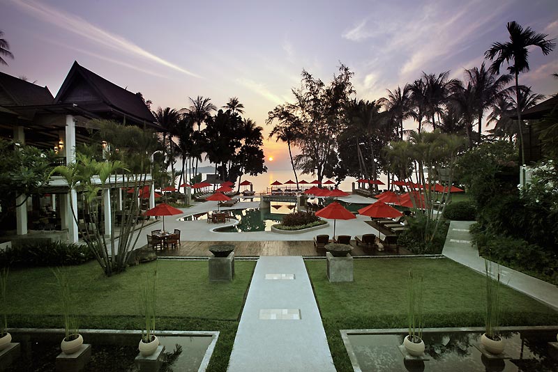 Отель Amari Palm Reef Resort 4*