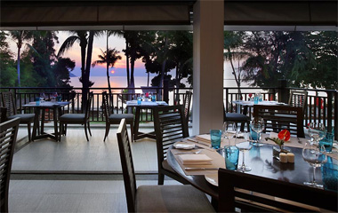 Ресторан отеля Amari Palm Reef Resort 4*