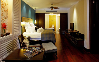 1 Bedroom Grand Pool Suite отеля Centara Grand Beach 5*