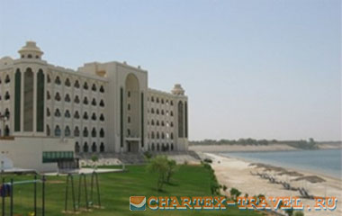 Пляж отеля Cassells Ghantoot Hotel & Resort 4*