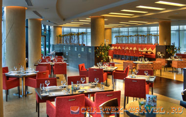 Ресторан отеля Holiday Inn Abu Dhabi 4*