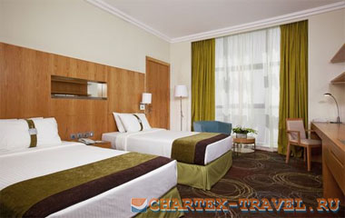 Номер отеля Holiday Inn Abu Dhabi 4*
