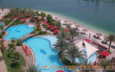 Пляж отеля Khalidiya Palace Rayhaan by Rotana - Abu Dhabi 5*