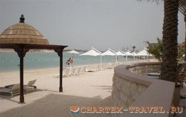 Пляж отеля Shangri-La Hotel Qaryat Al Beri Abu Dhabi 5*