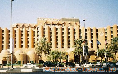 Отель Sheraton Abu Dhabi Hotel & Resort 5*