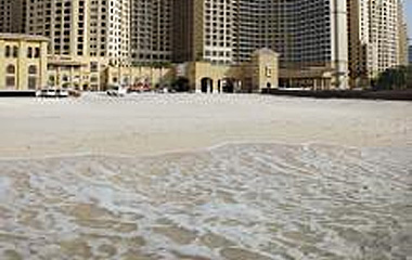 Пляж отеля Amwaj Rotana - Jumeirah Beach 4*